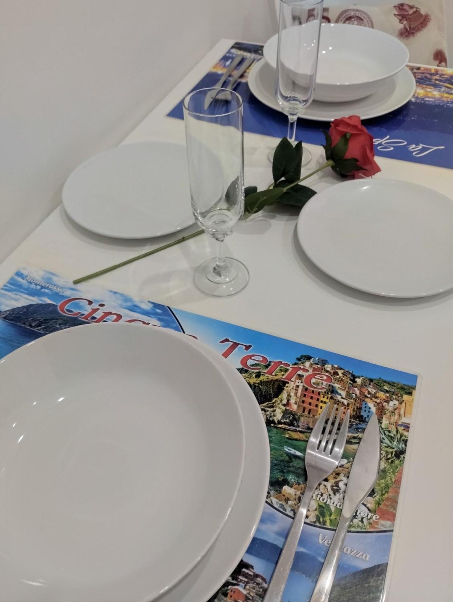 Ferienwohnung Casa Vacanze Andrea La Tua Base Per Visitare Il Mare Delle Cinque Terre La Spezia Exterior foto